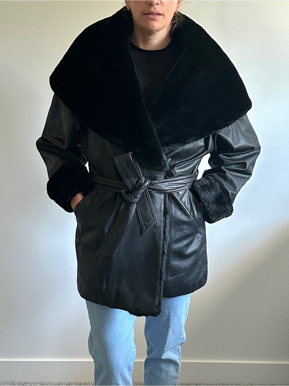 Danier Genuine Leather Coat Oversized Faux Fur Hood Vintage Canada Belted Small